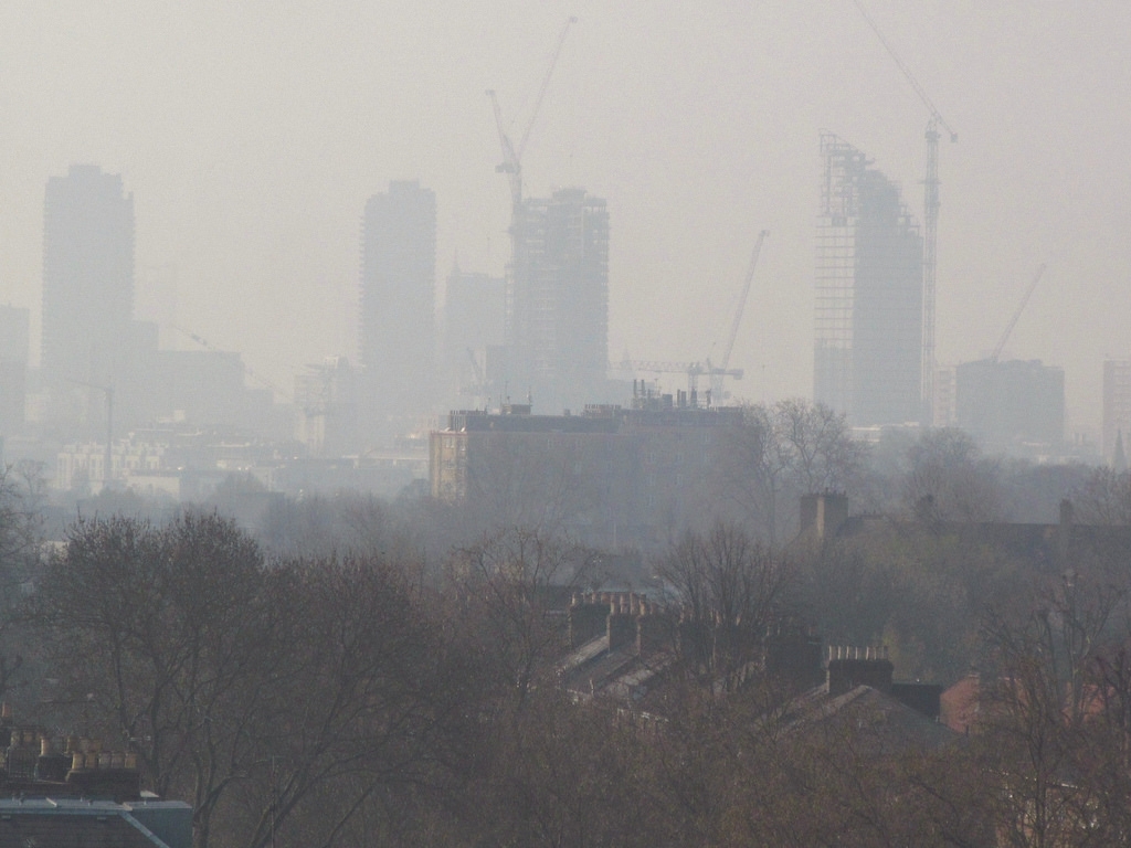 How can the UK government meet its legal air pollution targets - EconoTimes