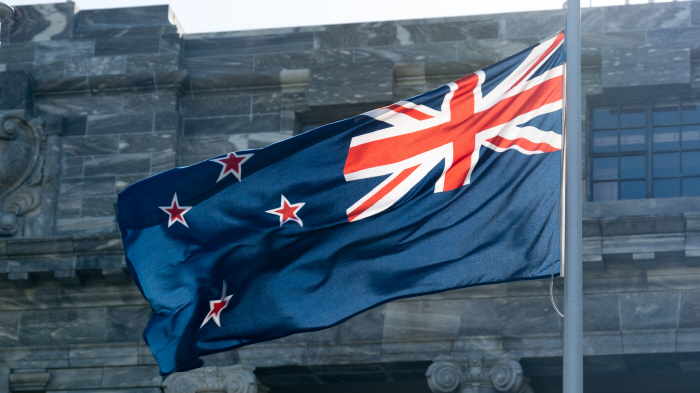new zealanders confidence in the labour market has continued to